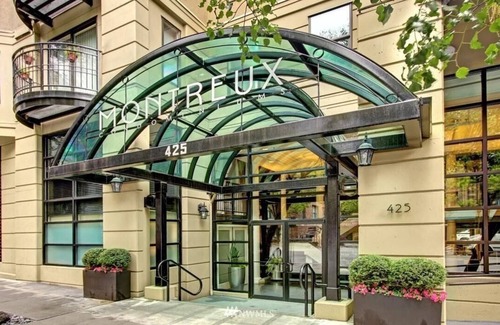 Belltown Condo | Seattle Fashion place by SpaceNeedle, PikeMarket, DownTown, Pier66, Cruise