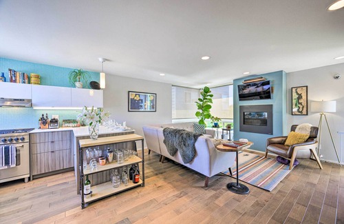 Sunset Hill House | Seattle Retreat w/Canal + Mountain Rooftop Views!