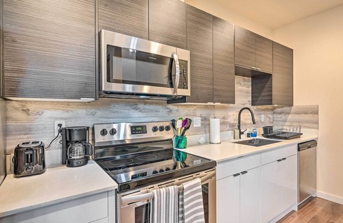 Licton Springs House | Seattle Townhome: Rooftop Deck < 7 Mi to Dtwn