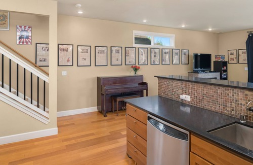 Mann House | Seattle Vacation Home: The House of Suffrage