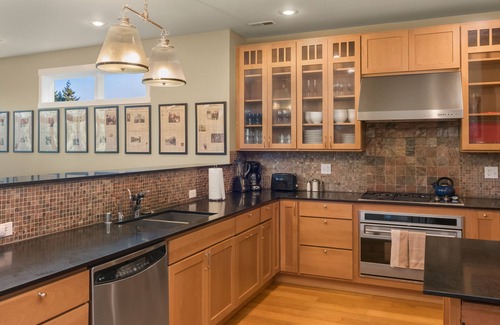 Mann House | Seattle Vacation Home: The House of Suffrage