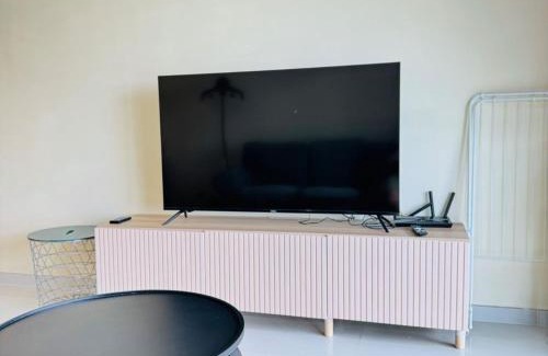 Gelang Patah Apartment | Seaview 2B1R 4 pax Condo Forest City 1G-2908