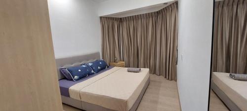 Tanjung Kling Apartment | Seaview 2BR Resort Stay Near Pantai Puteri