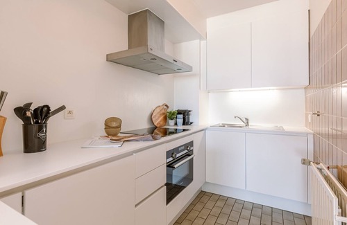 Heist Apartment | Seaview apartment on 7th floor at the beachfront