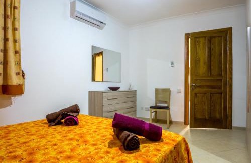 San Tumas Apartment | SeaView Apartment in Saint Thomas Bay