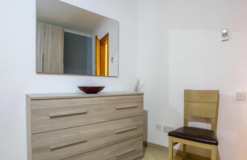 San Tumas Apartment | SeaView Apartment in Saint Thomas Bay