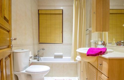 San Tumas Apartment | SeaView Apartment in Saint Thomas Bay