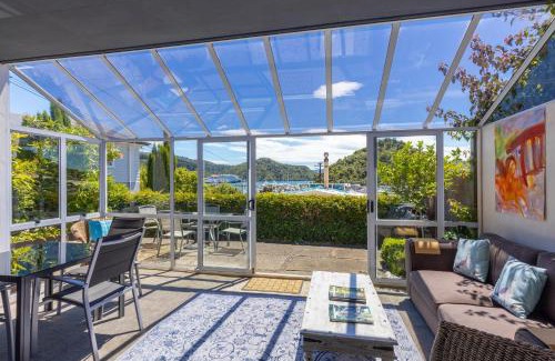 Picton Apartment | Seaview Apartment