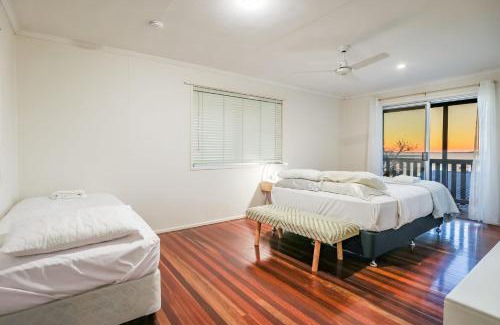 Seventeen Seventy Apartment | Seaview - Charming Two-Bedroom Home with Stunning Views of the Historic Bay of 1770