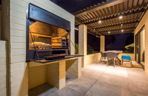 Marina Beach Apartment | Seaview Cottage Barry @ Surf Spray