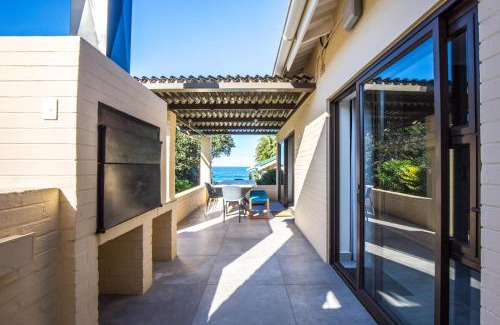 Marina Beach Apartment | Seaview Cottage Barry @ Surf Spray