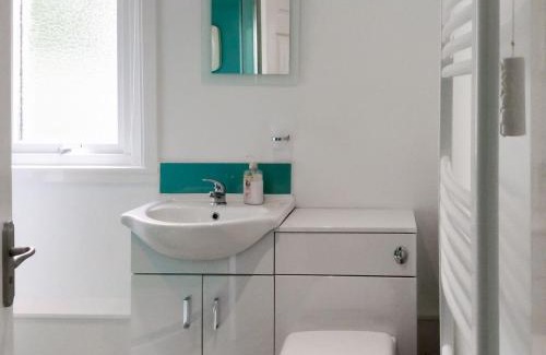Gruline House | Seaview Cottage