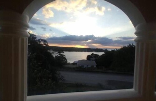 Cousins Cove Apartment | Seaview Escape two-bedroom apartment