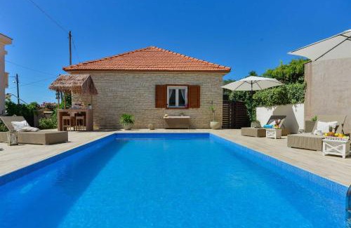 Petrcane House | Seaview Holiday Home GATSBY