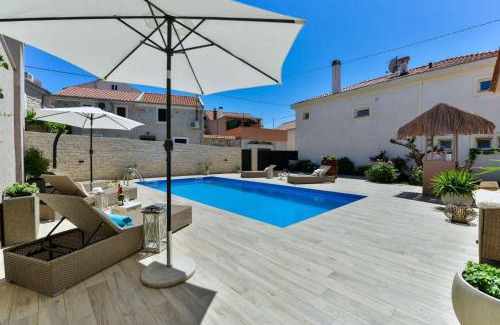 Petrcane House | Seaview Holiday Home GATSBY