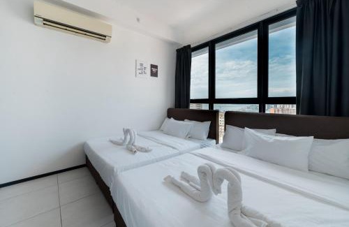 George Town Apartment | Seaview Infinity Pool 2BR 2CP 8Pax Urban Suite