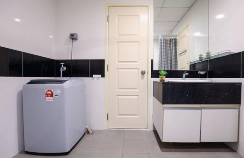 Downtown George Town Apartment | Seaview Komtar view, Georgetown, Mansion One