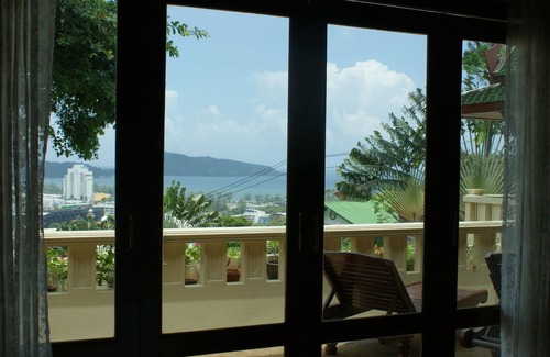 Patong Apartment | Seaview large (85 sqm) apartment one bedroom with jacuzzi