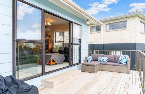 Mangawhai Heads House | Seaview Lookout - Mangawhai Heads Holiday Home