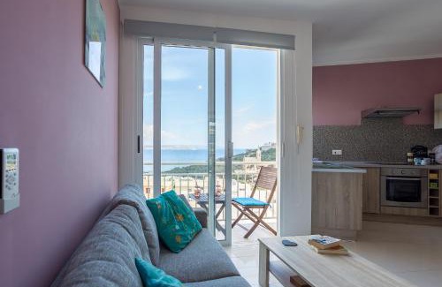 Ghajnsielem Apartment | Seaview Luxury Penthouse with Shared Swimming Pool