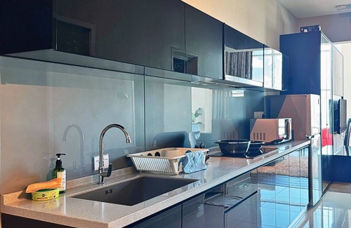 George Town Apartment | Seaview Maritime Suites by The Stay Hub