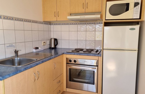 Apollo Bay Hotel | Seaview Motel and Apartments