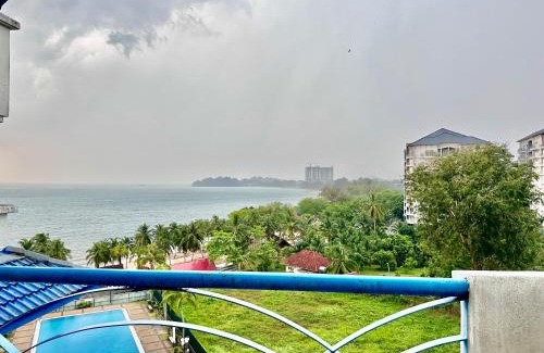 Tanjung Tanah Merah Apartment | Seaview PD Teluk Kemang Homestay