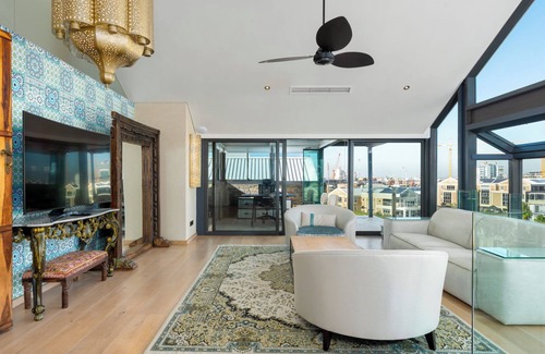Silo District Villa | Seaview Penthouse 402 Parergon Villa
