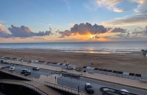 Mariakerke Apartment | Seaview penthouse