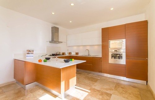 Qawra Apartment | Seaview Pool Dolmen Apt St Paul's Bay, Saint Paul's Bay, Malta