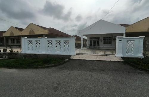 Dungun House | Seaview Promenade Homestay Dungun