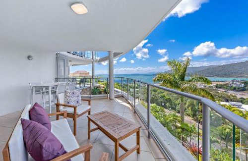 Airlie Beach Apartment | Seaview retreat