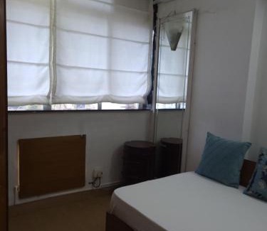 Bandra West House | SEAVIEW Room Bandra W Bandstand Nr Taj WOMEN ONLY