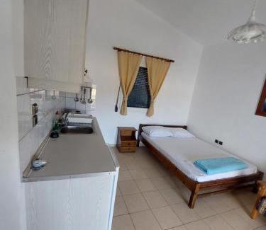 Mirina Apartment | Seaview Saravari Studios