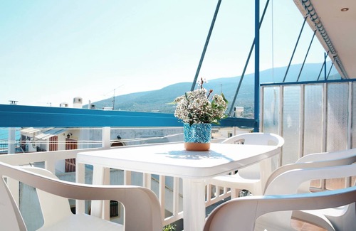 Kefalari Apartment | Seaview - Selfcatering Apartment - Helen No 1