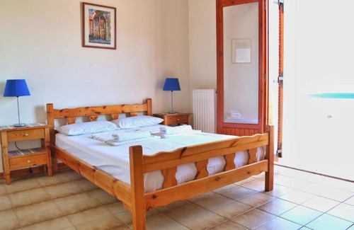 Kefalari Apartment | Seaview - selfcatering apartment - Helen No 2