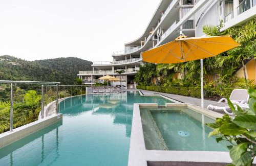 Airlie Beach Apartment | Seaview Serenity Whitsundays