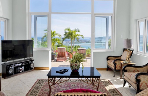 Reading Villa | Seaview Villa
