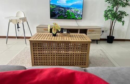 Tanjung Bungah Apartment | Seaview Water Purify Cozy Comfortable for Short & Long Stay in The Landmark by Katana
