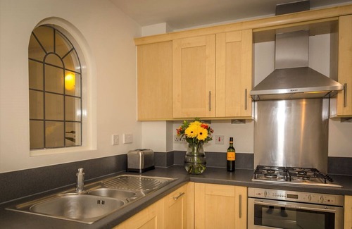 Eastbourne Apartment | Seaviews Sovereign Harbour - adults-only apartment with stunning water views