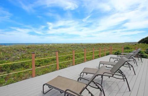 Folly Field Resort | Seawatch at Island Club