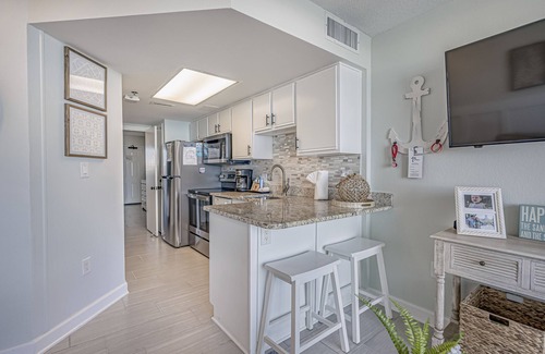 Arcadian Shores Condo | Seawatch resort 1 bed 1 bath direct oceanfront