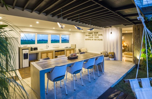 Kediri Villa | Seaway Villa - Joshua District