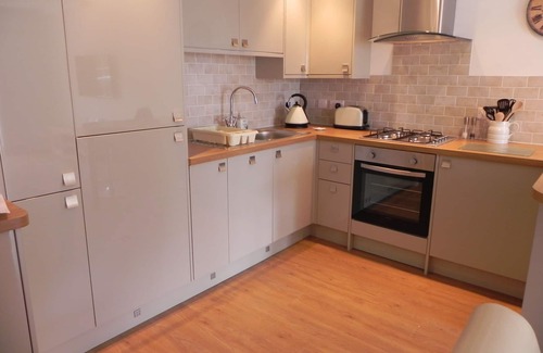 Sandown Apartment | Seaways, in Sandown,for a great relaxing holiday, Family friendly, free parking