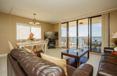 Marco Island Apartment | SeaWin 801 - Sea Winds condo