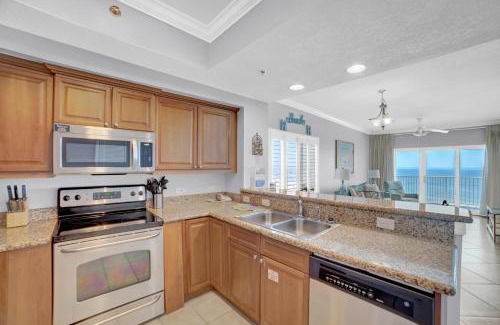 Gulf Shores Apartment | Seawind 1401 by Liquid Life