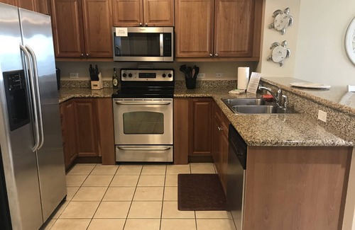 Gulf Shores Condo | SEAWIND #1704~CORNER UNIT with DOUBLE BALCONY! *THREE rooms w/balcony access!*