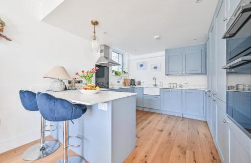 Chapel Ground Apartment | Seawind