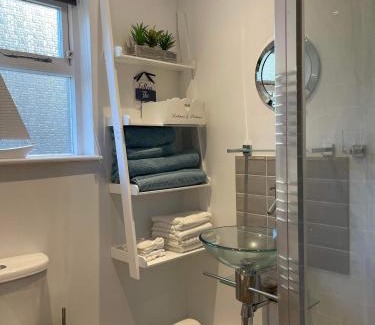 Ventnor Apartment | Seawinds