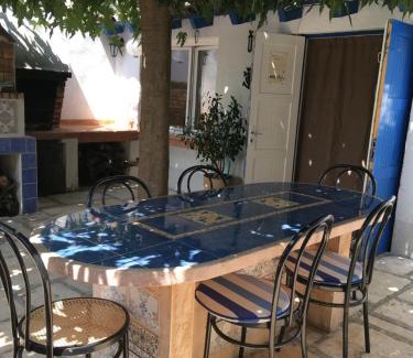 Saint-Laurent-d'Aigouze Bed & Breakfast | Seb&Laeti Guesthouse